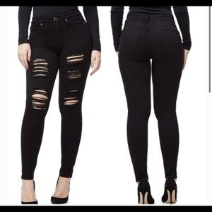 GOOD AMERICAN GOOD LEGS DISTRESSED BLACK JEANS 16
